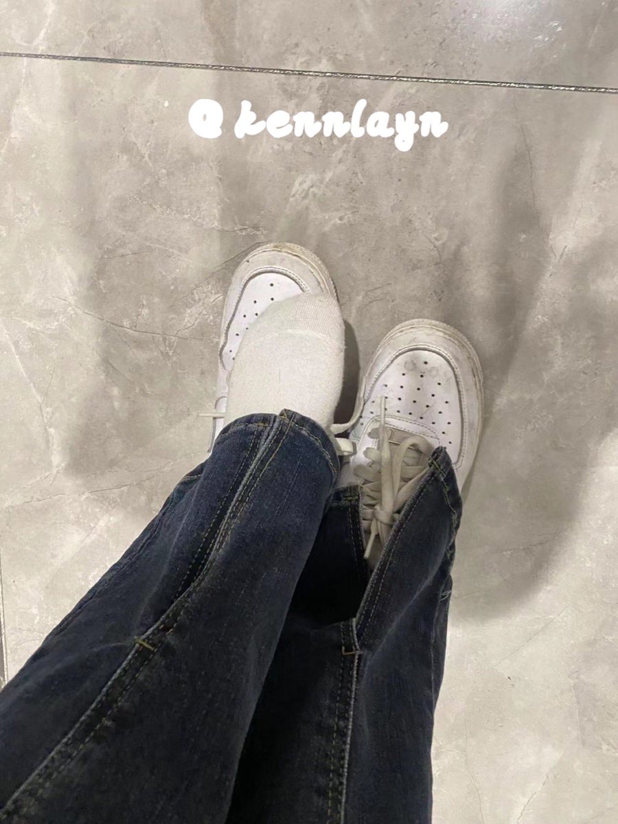 kennlayn's tweet photo. #恋足 #恋鞋 #恋袜 #原味 #原味棉袜 #原味丝袜 #扫楼 #打胶 #舔鞋 #舔袜 #闻鞋 #闻袜  把妹子这一双空军一起弄过来了，味道真的好，一开始还没有什么味道，当你呼吸次数多，把鞋子里弄热之后，那种淡淡的脚臭味就出来了，真的太爽了，之后发打胶图。 https://t.co/MbBUGEGuAq