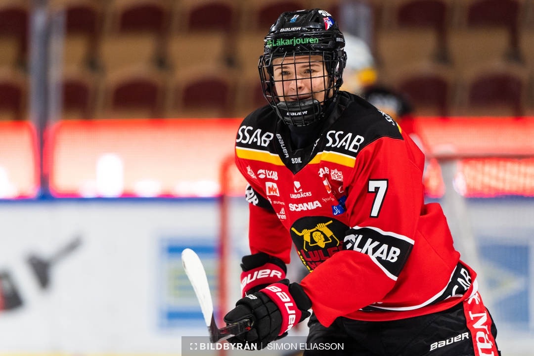 Idag kl 14:30 spelar Luleå Hockeys damjuniorer final i Juniorcupen 2022 - för att avgöra vilka som har landets bästa juniorlag.

Vill du se matchen kan du göra det här: expressen.se/sport/hockey/s….

Det kräver dock Expressen Premium - som har gratis prova på-vecka just nu.