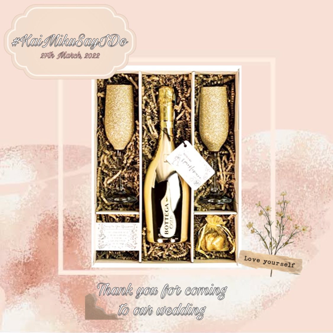 flamieluno's tweet photo. @OFDIVINAS ⠀
⠀“ 𝓣hank  you  for  gracing  us  with  your  presence  here. ”   She offered a sweet smile upon her face as she handed a  package alongside an access card to the  guest.   “ And here's the souvenir and a card to access the ship. Please enjoy! ”
⠀⠀https://t.co/iLr65eGxHJ