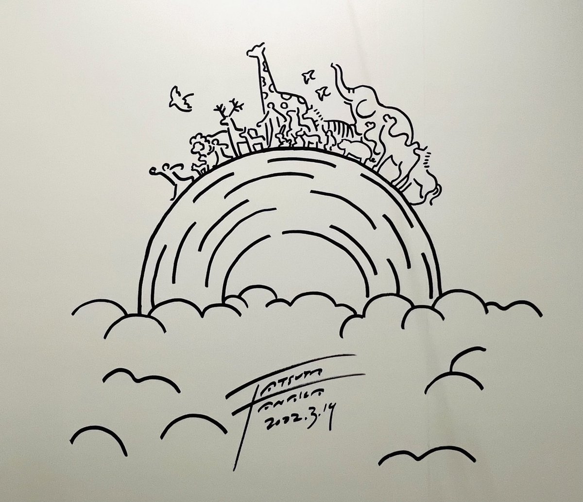 誕生日にミニチュアライフ展行ってきたよ!
作品はもちろんユニークでユーモアがあるものばかりだったけど、壁に描かれたイラストがまさか直筆のものとは…!(たぶん直筆だと思う)
#ミニチュアライフ展新潟