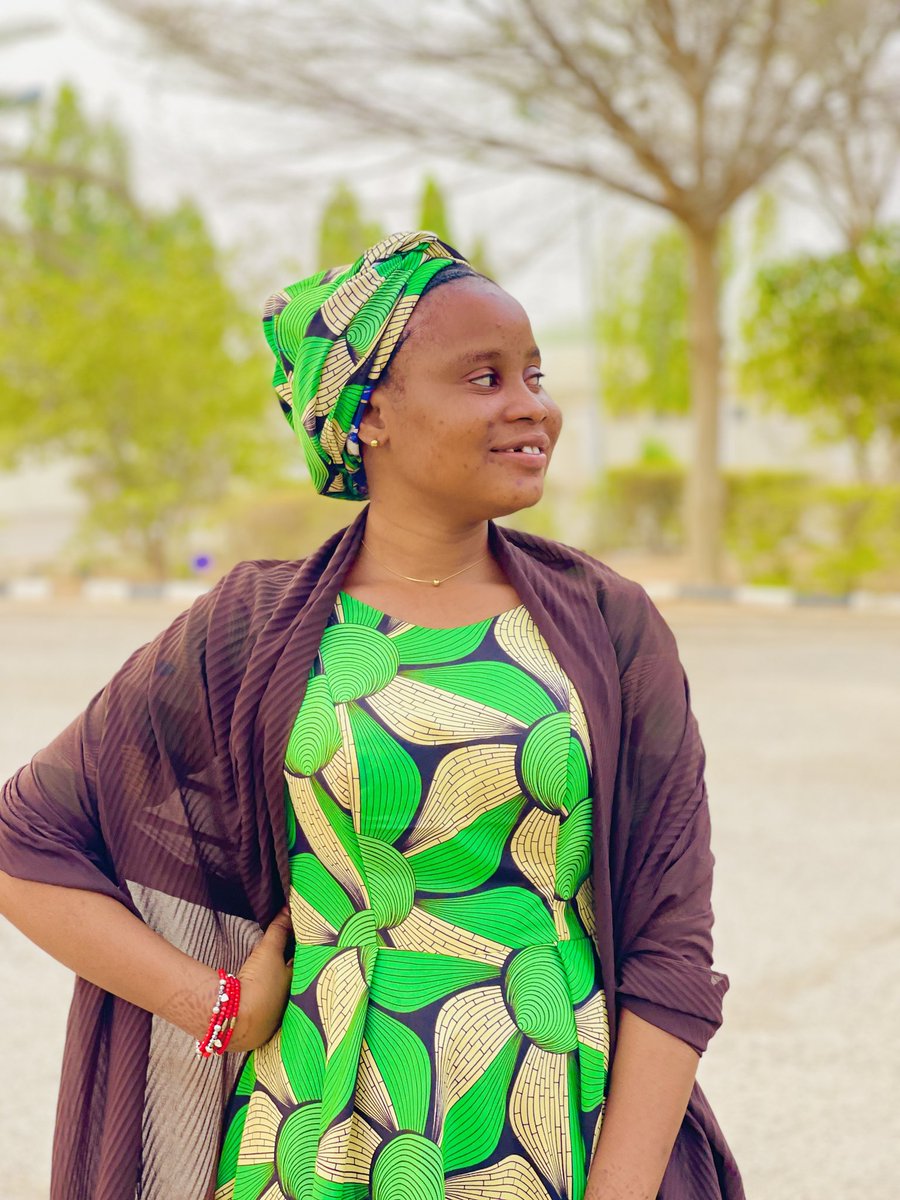usaina_muhammad's tweet photo. Morning all❤️🌹 https://t.co/dTsPbXs3IY
