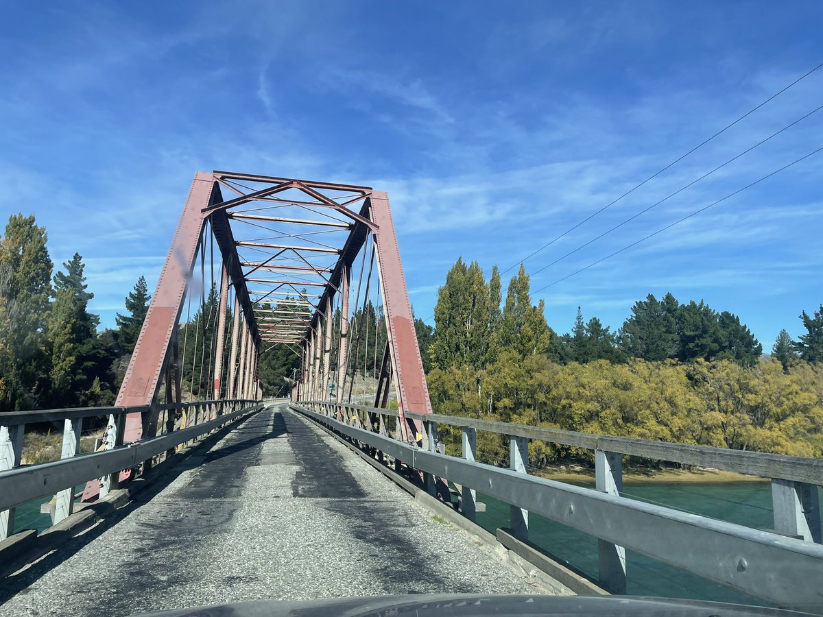 MariaBoixxarr's tweet photo. Cruzando puentes #Luggate #NZ https://t.co/AoBwxbMRcm