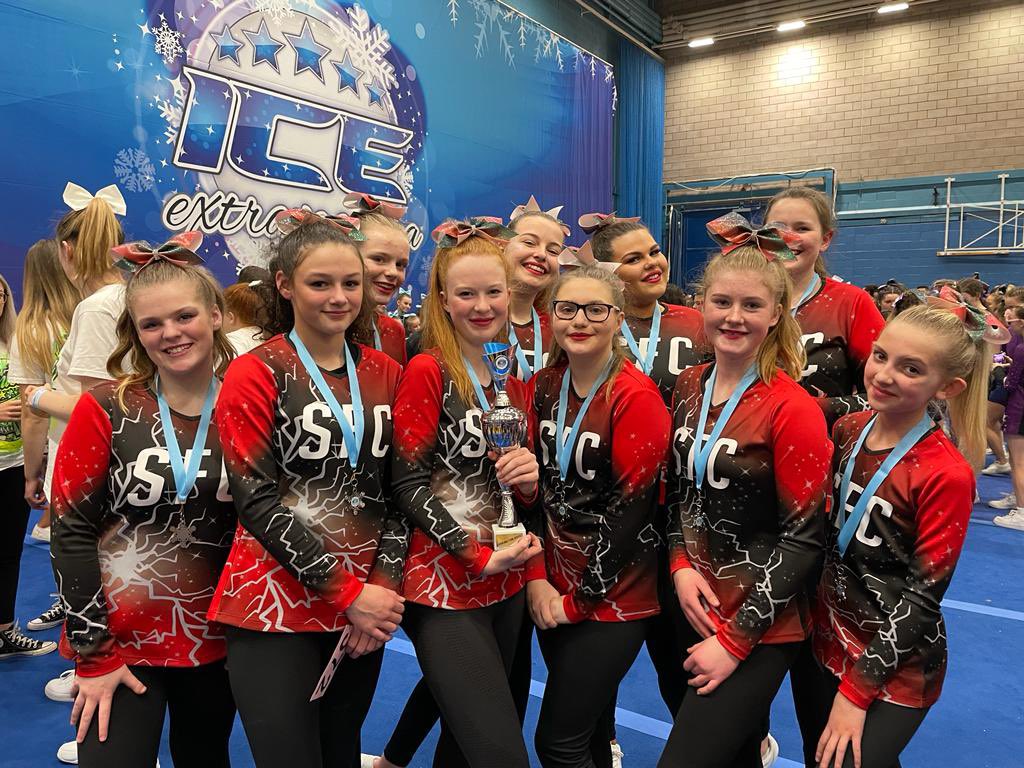And a 4th place for our seniors! Congratulations girls. Love you all ❤️❤️❤️