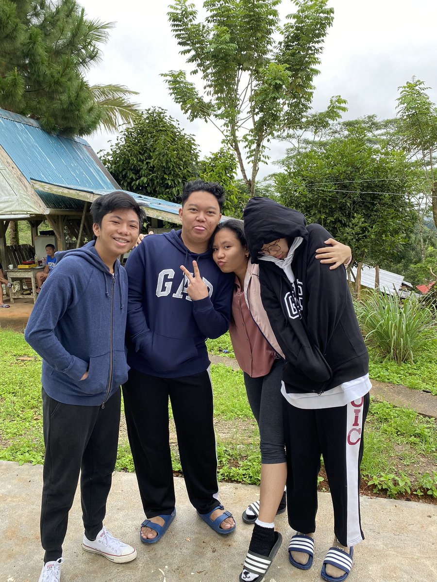 rstxckholm's tweet photo. Bukidddd https://t.co/MDg8uGT8s3