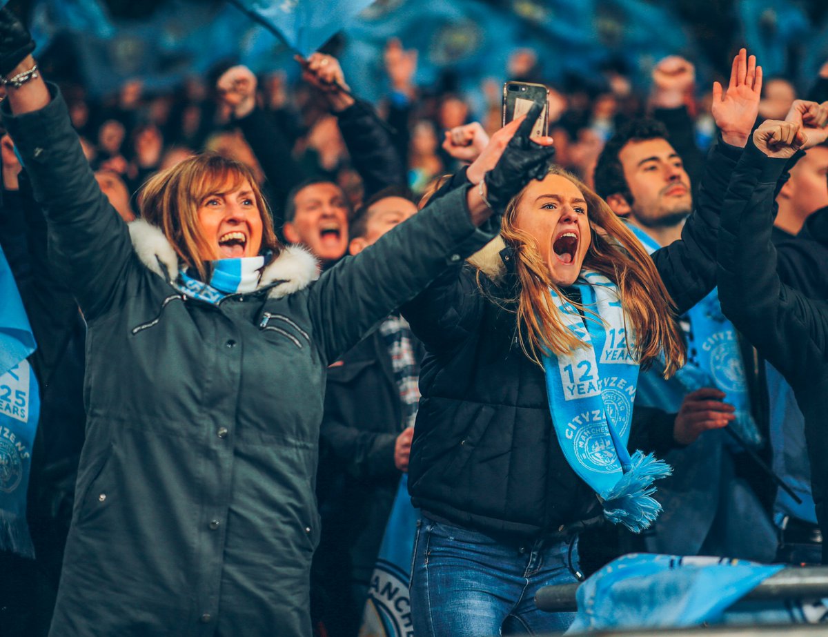 ManCity's tweet photo. Happy #MothersDay to all the wonderful City mums out there! 💙 https://t.co/JcWsjfQyjs