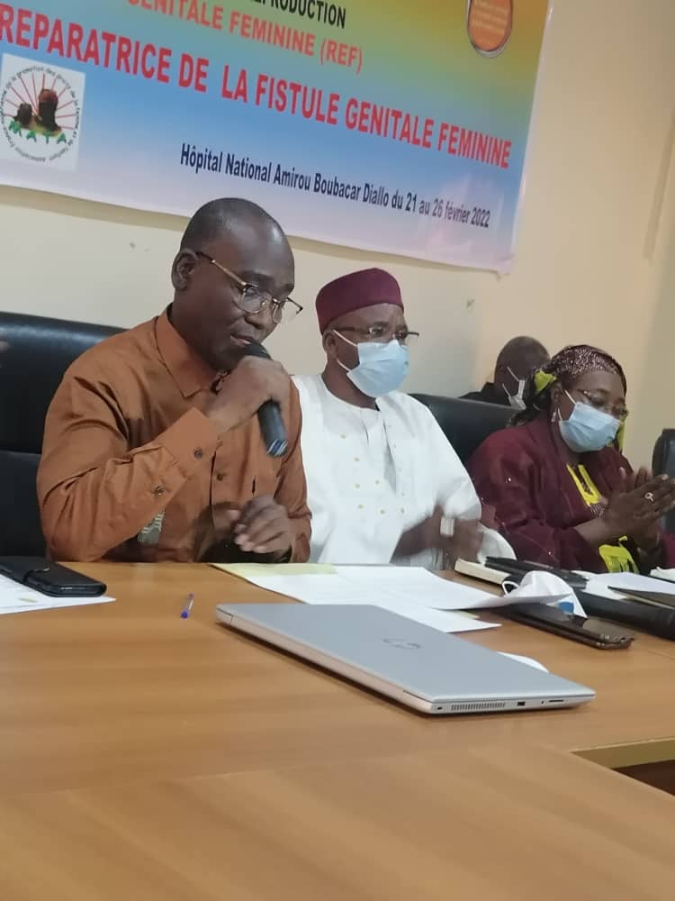 J'officiait l'ouverture du workshop sur la chirurgie de cas complexes de fistule génitale féminine et arbre à palabre pour restaurer la dignité de vaillante femmes qui en souffrent.