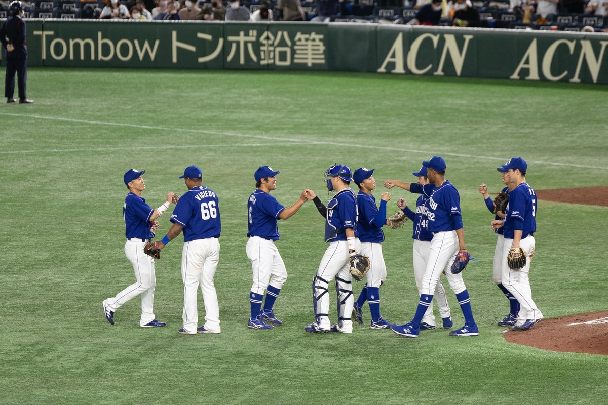 tony_snap_pic's tweet photo. 祝立浪ドラゴンズ　初勝利！！ https://t.co/3HsN20TB26