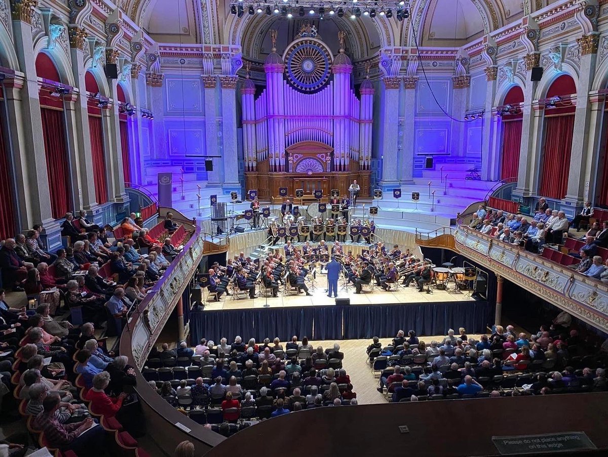 1995 was the last time Black Dyke joined Brighouse and Rastrick for a Massed Bands concert.

The programme included Academic Festival Overture, Rhapsody in Brass, Capriccio Espagnol and was expertly presented by David Hoyle from Yorkshire Brass.

#blackdykeband
<a href="/briggusbb/">Brighouse & Rastrick</a>