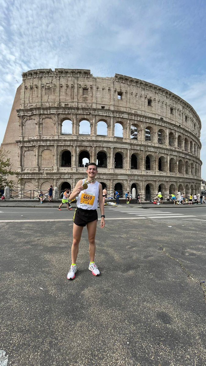 Alcos_es's tweet photo. Hoy parte de nuestro equipo ha corrido la #MaratonadiRoma.

Enhorabuena a estos dos cracks de @Alcos_es. Ángel Montiel y Andrés Chamorro. https://t.co/C9we5kFhAE