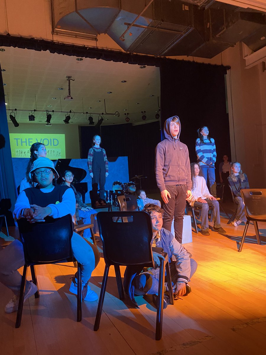 #TheVoid #Company22 <a href="/CoLA_HG/">CoLAHG</a> #YouthTheatre - Thursday &amp; Friday brought our own in-house production to the stage - devised by our YT under the direction of <a href="/raine_wright/">Lorraine Wright</a> exploring mental health #TheVoid the piece included music &amp; a song composed by yr12s #Creating #LiveTheatre xxx