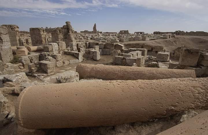 zm_style's tweet photo. #Rusafa 
#Sergiopolis
Al-Rusafa; Pearl of Levant Desert
It is one of the oldest ancient Syrian cities dating back to the #Roman and #Byzantine eras
The site is located in eastern #Syria south of Euphrates river, 30km away from al-Raqqa, 200 km south east of Aleppo. https://t.co/f3SSBNneVr