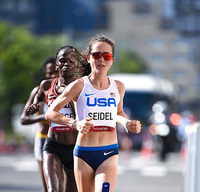 “There’s nothing like Marathon Monday. Watching the race, I’d get so caught up in the energy of the crowds & how the city comes out to support the runners. Running a marathon is obviously very tough but hopefully I can use that energy to keep me going” @ByGollyMolly12 #Boston126