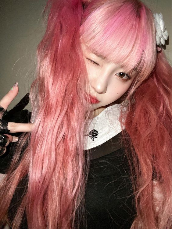 cafe4ggs's tweet photo. order: pink cupcake and strawberry milkshake
for: @tzusouis

from: vivi, chaehyun and @zZzyeojins
message 💌: my fav ilysm https://t.co/K2rRZzwjeQ