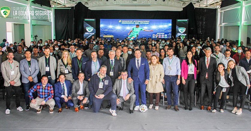 LSuarez_Arrones's tweet photo. Enhorabuena a la @Equidadfutbol @EquidadSportsMD por este espectacular congreso. Toda una referencia internacional. Una oportunidad única de compartir y aprender, además de encontrarse con amigos y conocer a magníficas personas. Un privilegiado de estar ahí! https://t.co/cSmhWKhzOB