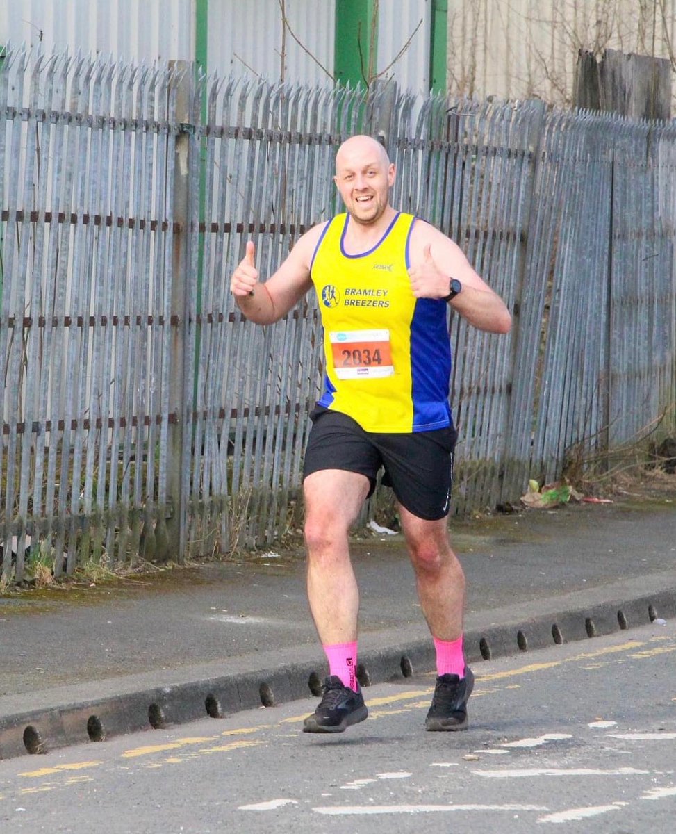 tombell1987's tweet photo. Few facial expressions as I pound the streets of Keighley this morning for the #keighley10k. Over 11 minute improvement from 2018 to 2022. Happy with that on a tough undulating 10k course. Happy Mothering Sunday.
#running #coursepb #weightloss #health #body #mind #happyplace π https://t.co/teTQETPW7f