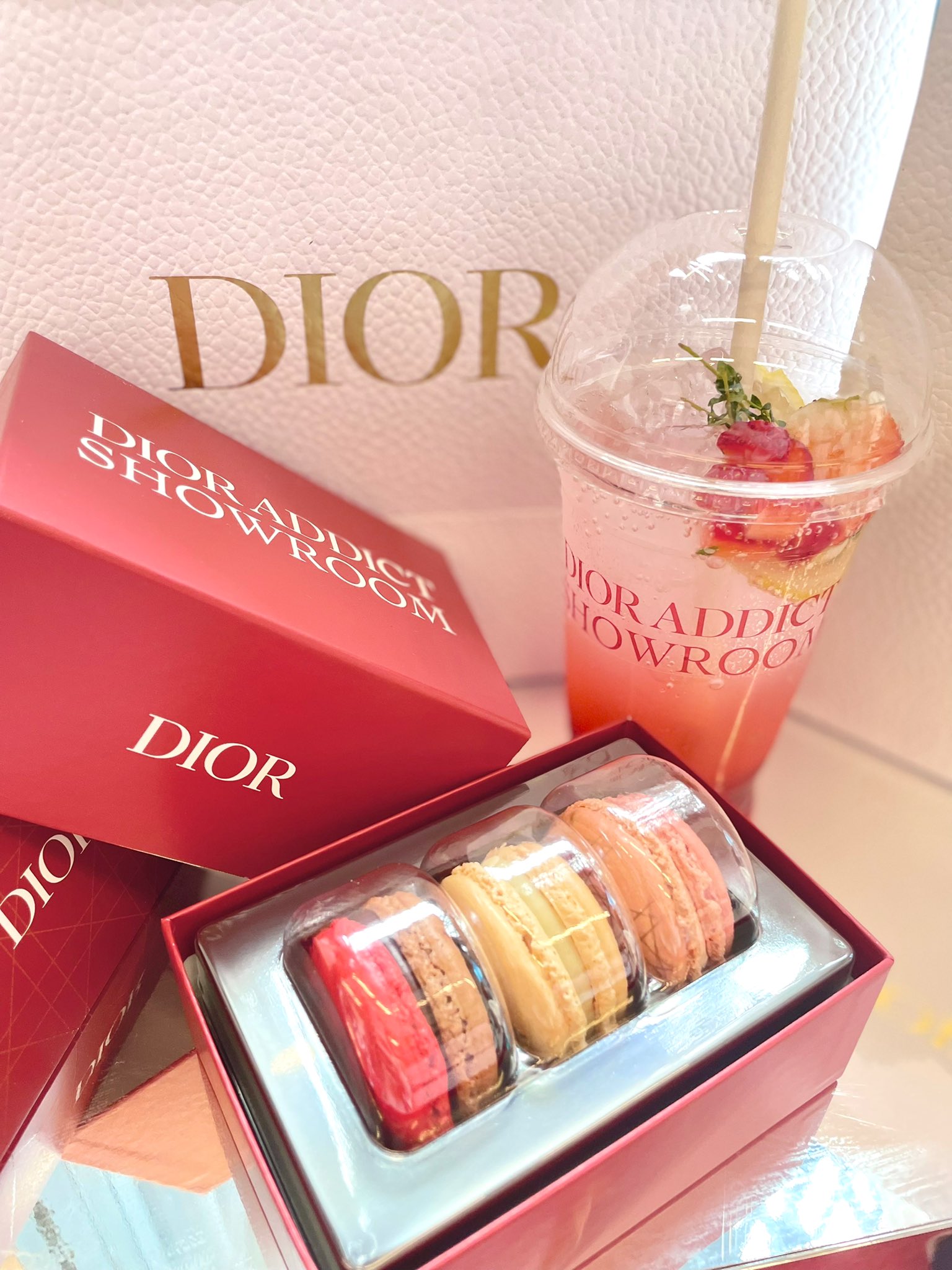 Dior addict showroom 箱 mrdavinci.com.br
