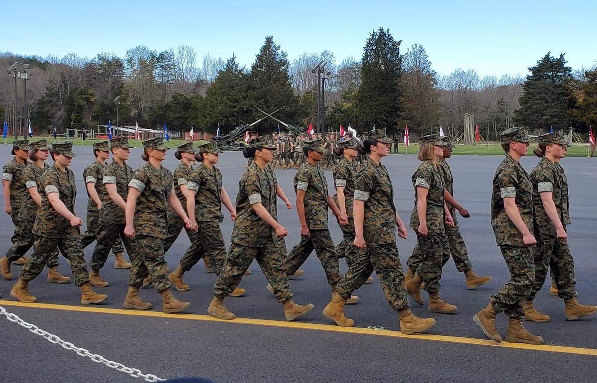 madiiiwalls's tweet photo. best paid summer internship ever #SemperFi https://t.co/yGu6uR3RCR