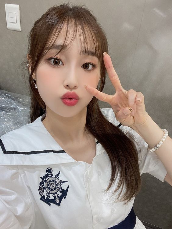 cafe4ggs's tweet photo. order: vanilla ice cream 
for: @minseulie

from: chuu, @ilysmet
message 💌: Hiii have a good day https://t.co/7YPf1X6J2c