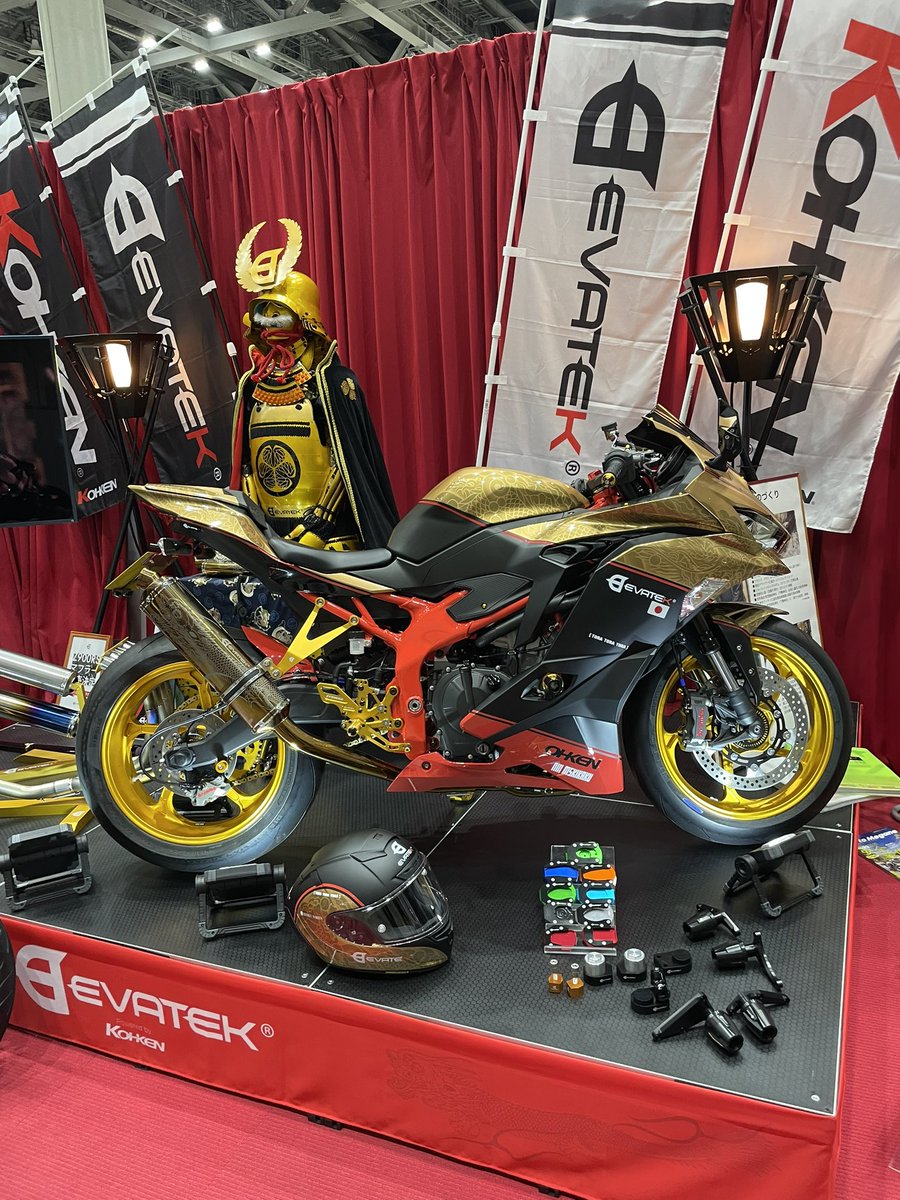 ki9bou's tweet photo. モタサイいろいろバイク見れて楽しい🏍 https://t.co/fTSuEpyCsj