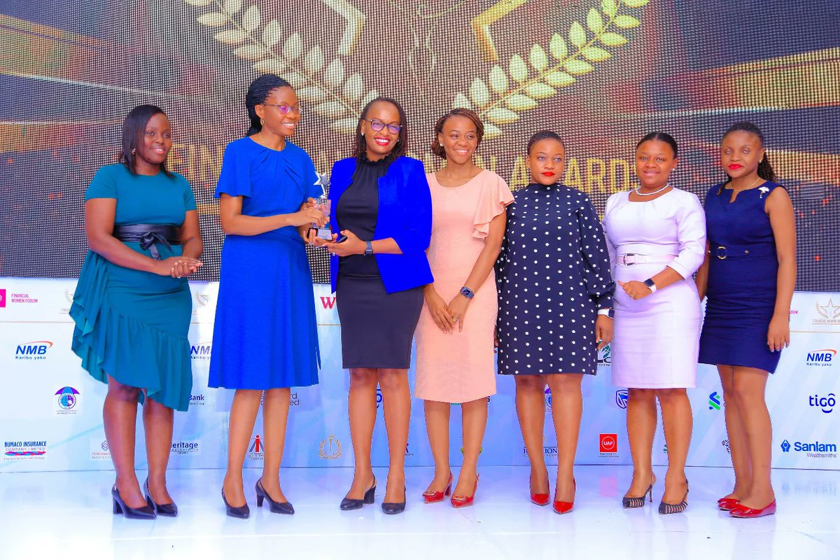 #FinancialWomenAwards 2022
The Winer of the Bank Male Champion for Women Award -  Sanjay Rughani CEO <a href="/stanchart/">Standard Chartered</a> Chartered 🇹🇿