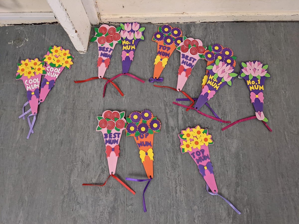 1stCressing's tweet photo. Happy Mothers Day! All our girls have worked hard on gifts and cards! #GirlGuiding https://t.co/xEDXsrgew9