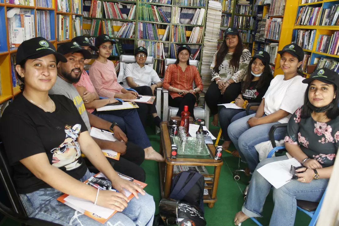 openeyesfdnchd's tweet photo. 27 March 2022
A meeting was held on the Project, #RISE_Women: Be Periods Positive at Open Eyes Foundation.
Ms. #Jaskirat Kaur Saini, #Project_Coordinator shared her views and future planning (Session: 2022-23) about project with team members. https://t.co/aaMxb2Z2tJ