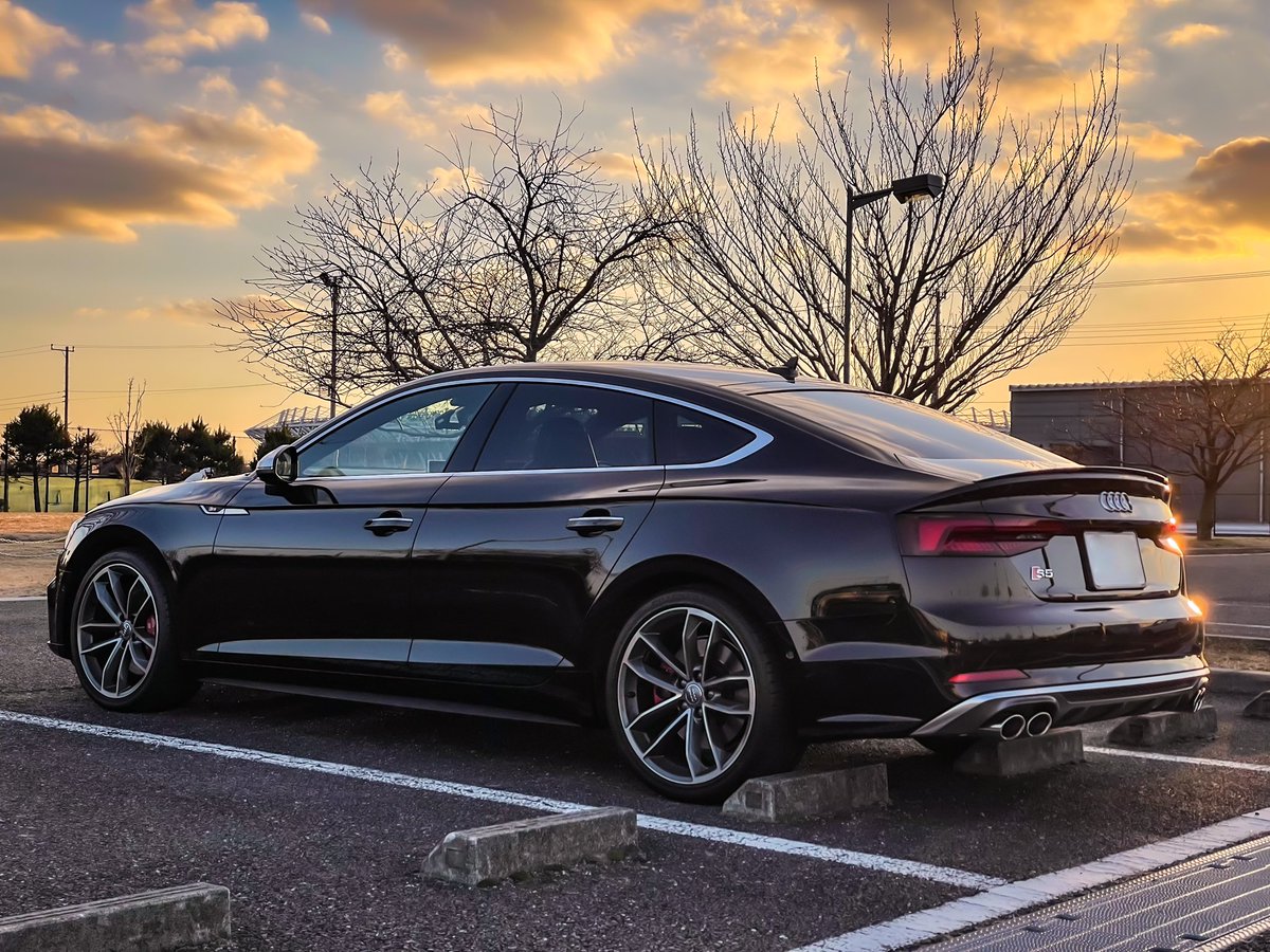 Shichimer's tweet photo. Audi S5 Sportback F5/B9 
に乗ることになりました。(実は少し前に納車されてた)

スタイルもサウンドも気持ち良いクルマです。
これから楽しんでいきます。 https://t.co/zqrkzDtnqO