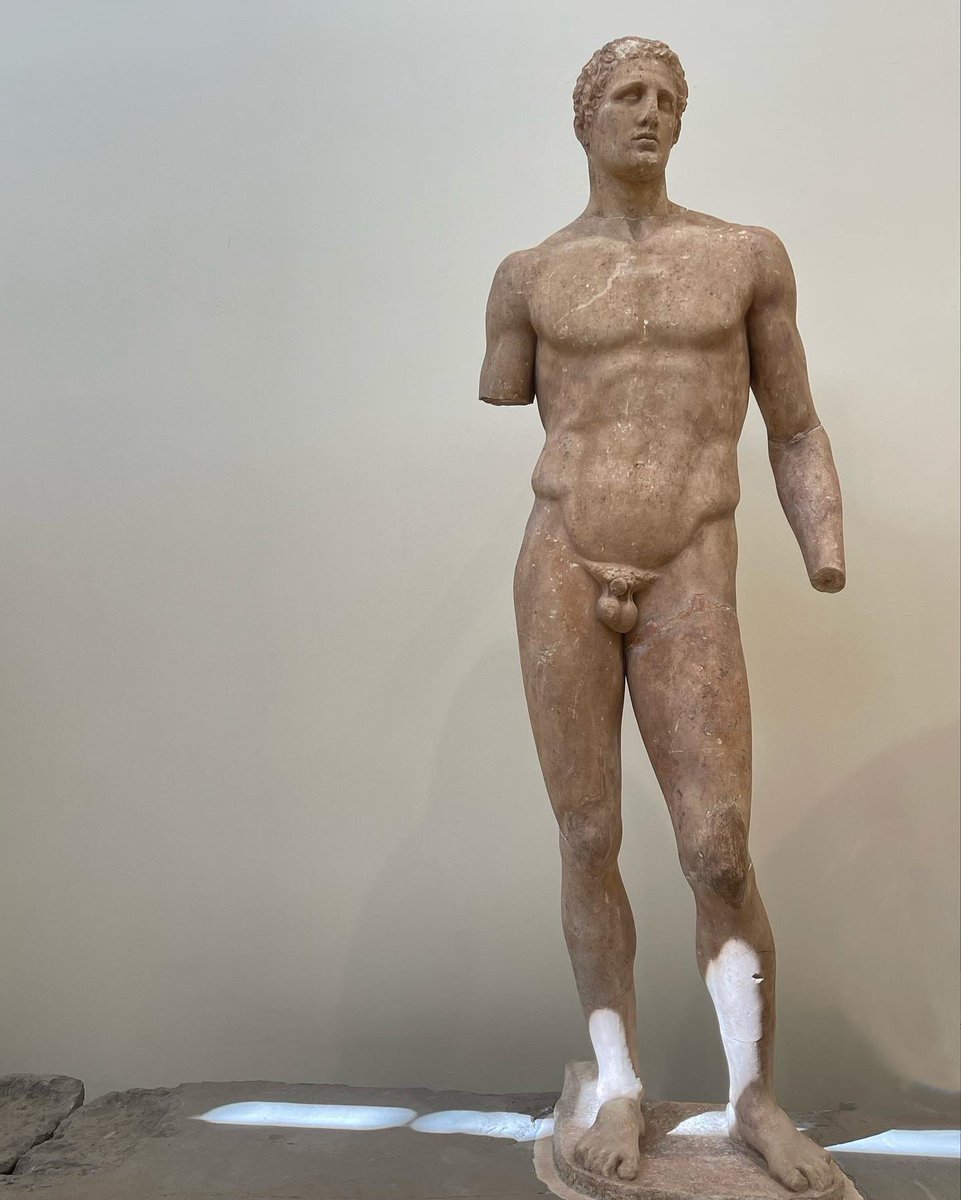 #hotboysummer since the 4th Century BC in Delphi. #archeologicalmuseum #delphi #flex