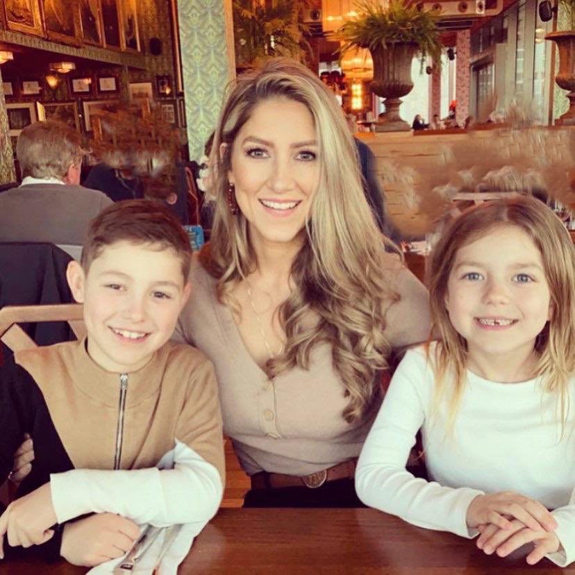 GavinCoulton1's tweet photo. Happy Mothers Day to my gorgeous and amazing Wife. Thank you for all that you do for me and the children. We hope you have a fantastic day @Heart_karly 💗xxx https://t.co/JKTC4lXRZG