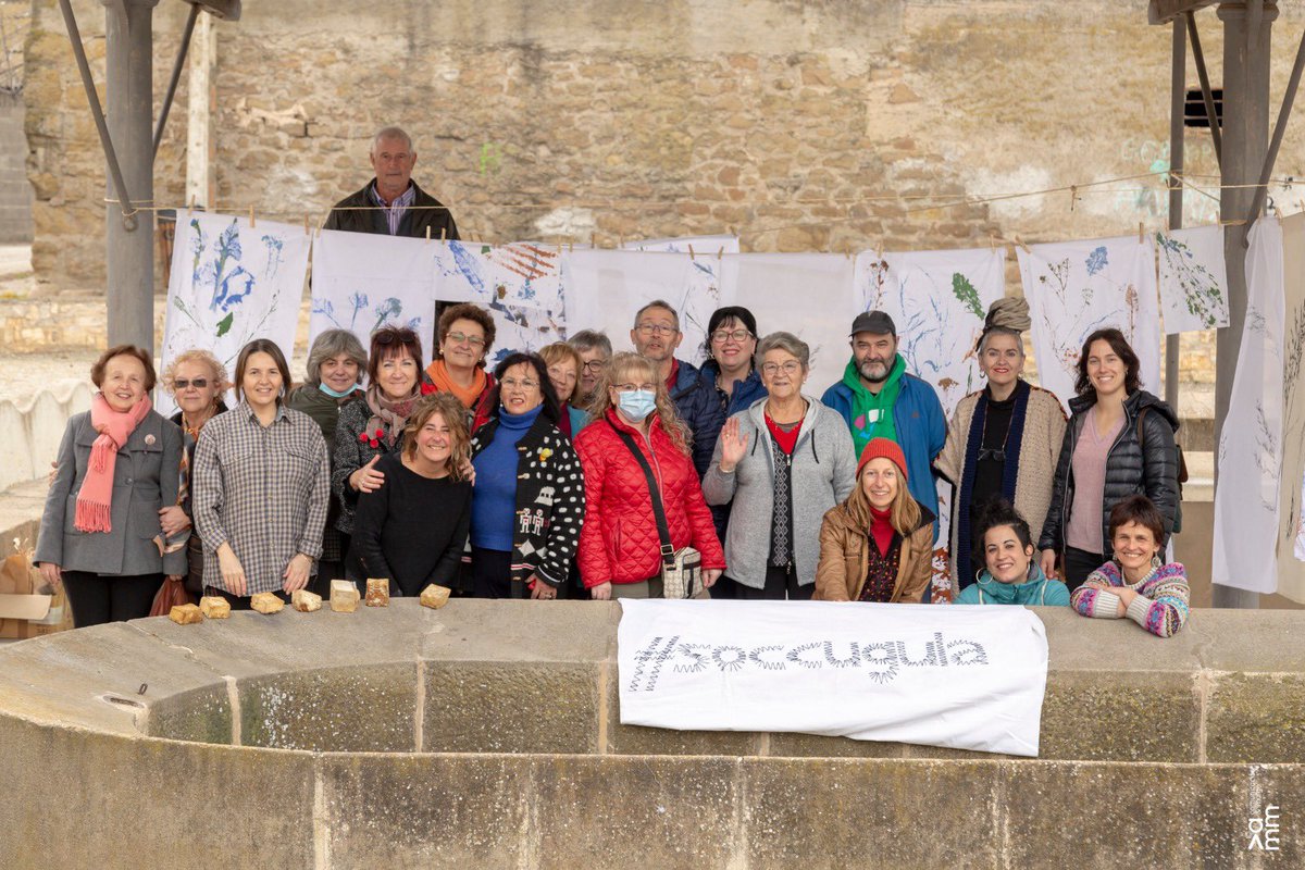espaiguinovart's tweet photo. Gran èxit dels tallers d ESPAI COMU #soccugula ! Moltes gràcies @nuriacostabalasch @lacolilles #Lluisagabarra i a tots els participants! https://t.co/gJQ4zR3Nqc