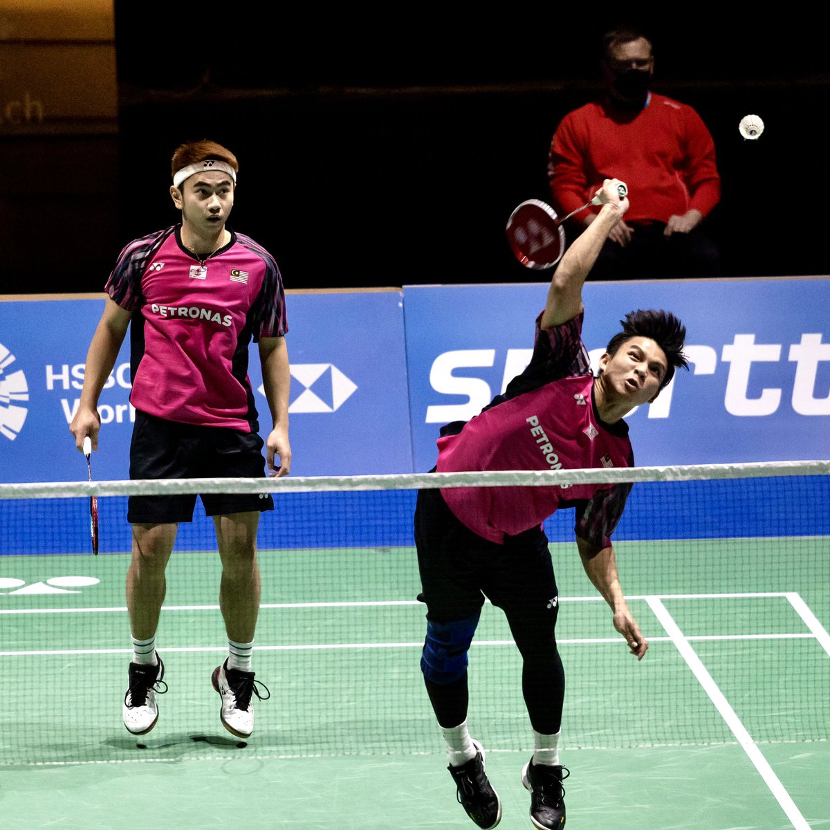 zongyenyen's tweet photo. So KUAT sampai Fei pun termenung 👀 #DinTanganKuat #SwissOpen2022

Sorry people, I am positive with covid. Still feeling sick and under quarantine which is why I’m not active on posting after All England. Fever 🤒, coughing till my throat hurts like hell… https://t.co/cEG9NWLeYB
