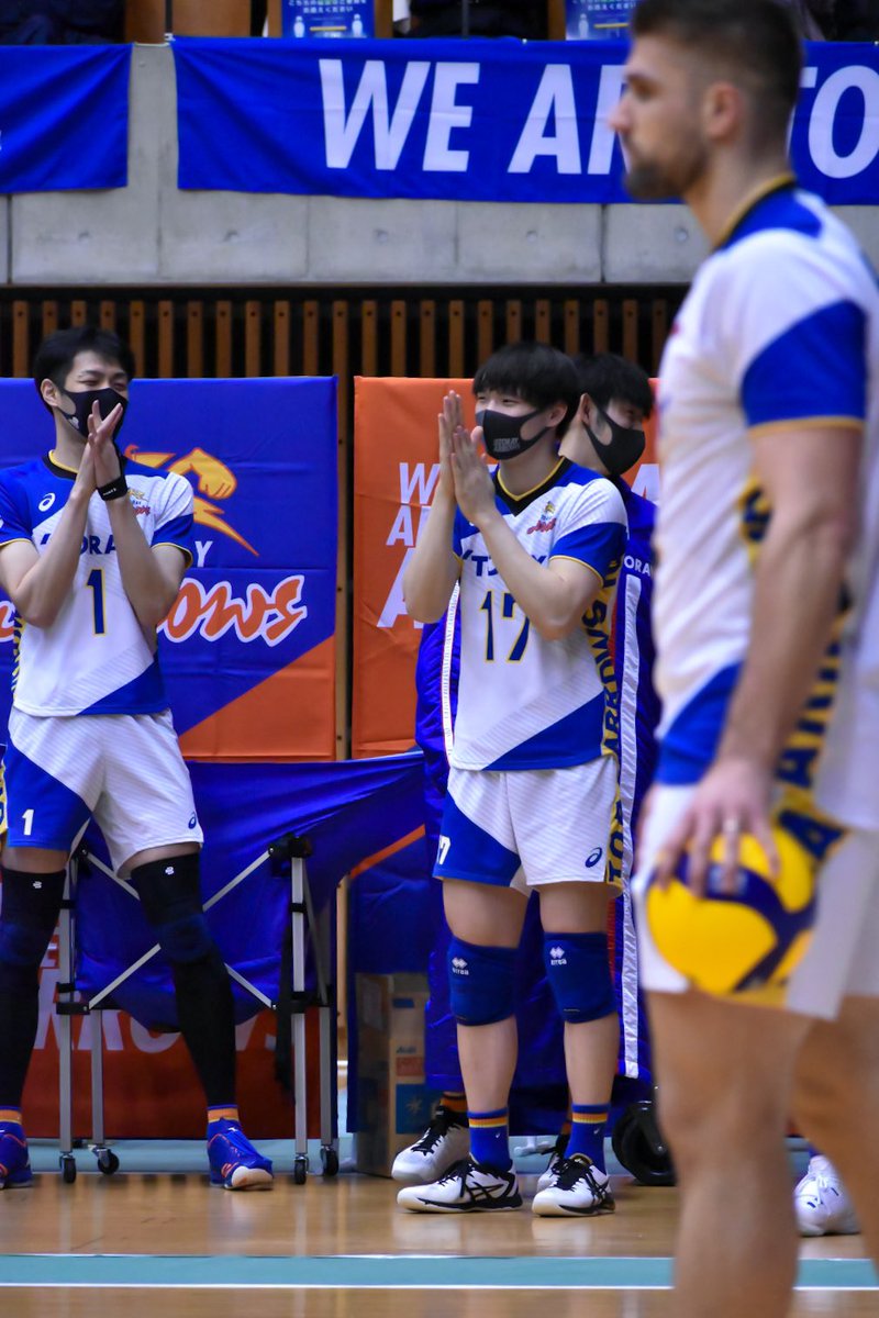 amot411's tweet photo. 22.3.26(日) このはな
#東レアローズ
#東レアローズ男子
#BLUEHOT
#富松崇彰 選手 #小澤宙輝 選手 https://t.co/9yNafTujhi