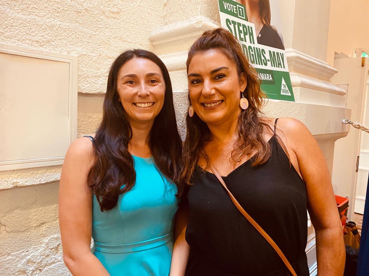 pixeltoofar's tweet photo. With a few Greens for @stephhodginsmay launch π in stkilda #stkilda @VictorianGreens #GoSteph https://t.co/ncudgHojJu