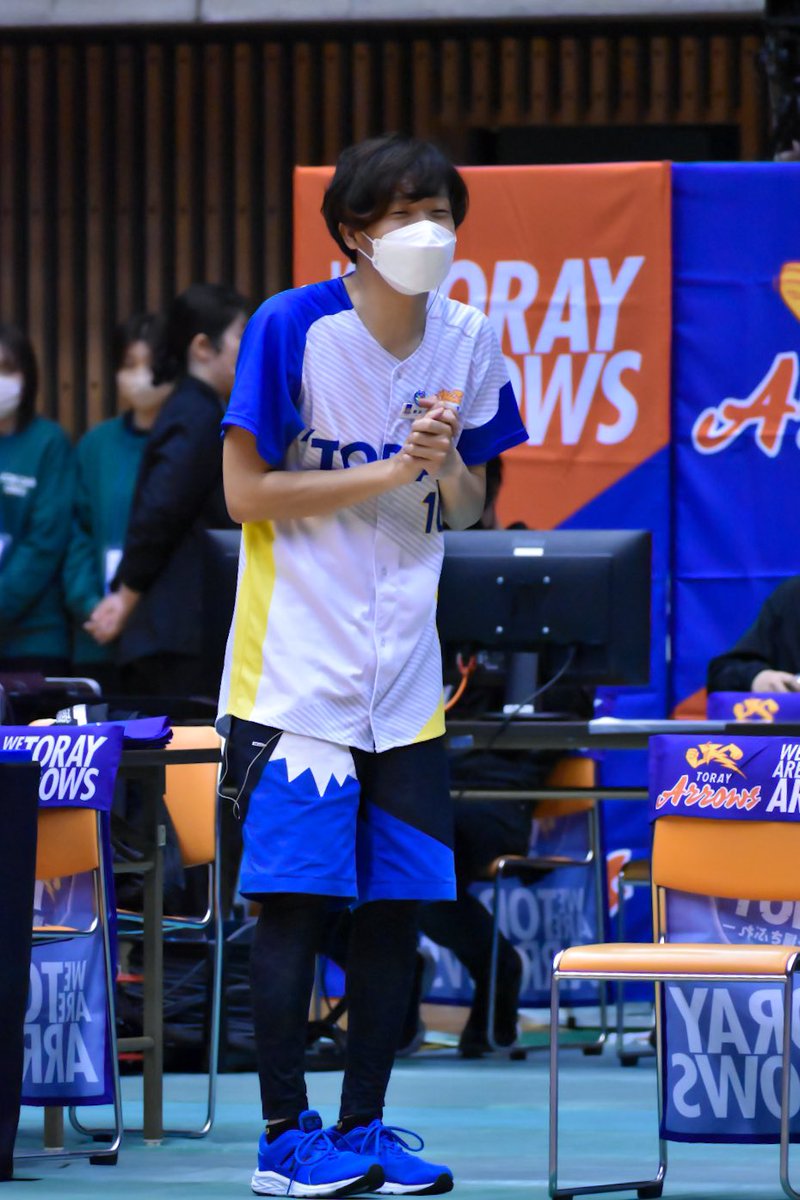amot411's tweet photo. 22.3.26(日) このはな
いつもHGを盛り上げてくれてありがとうございました!!!
フルヤさんのおかげで会場がひとつになれてるんだと思います👊
いつもファンの私達にも声をかけてくれてフルヤさんが居てくれるHGは本当に心強い!
#東レアローズ
#東レアローズ男子
#BLUEHOT
#フルヤトモヒロ さん https://t.co/LkkPejVAN2
