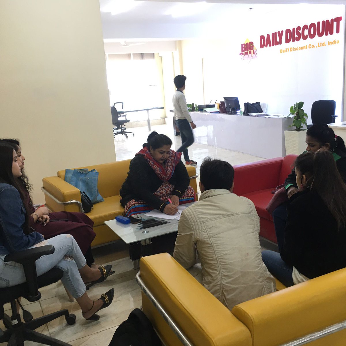 beldar_aaqib's tweet photo. #Dailydiscountscam https://t.co/U7gKWJS23j