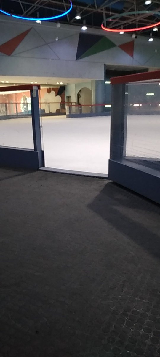 JoHappy31's tweet photo. ⛸🧊 https://t.co/u1HdVTZJaq