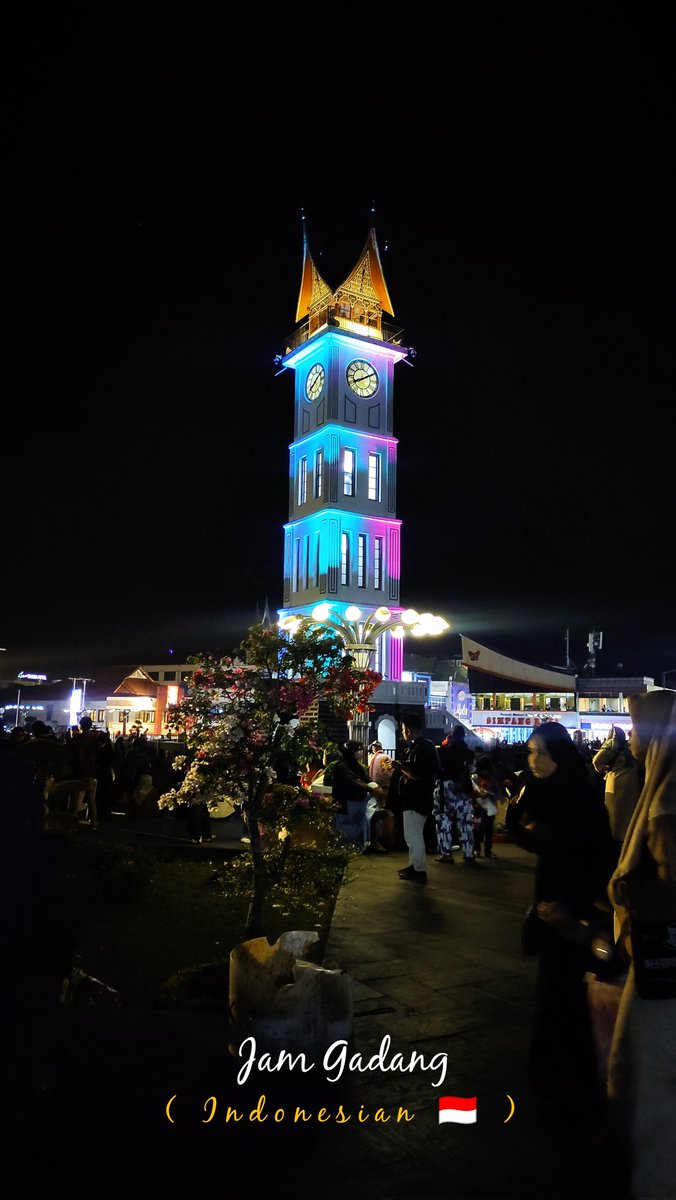 Risolus_Furry's tweet image. 📸
f/1.89 1/20 
ISO1588  5.43mm 
without flash

#JamGadang #BukitTinggi