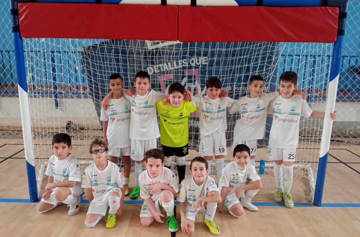 CFS_Pinatar's tweet image. 👦🏻⚽️🧒🏻 BASES 🔵⚽️🟢

👦🏻 Benjamín DH - #AngelPlus CFS Pinatar 0️⃣ 4️⃣ #AlhamaFS

📰✍️ Buen partido del equipo ante un rival que está luchando por la liga. La mala suerte en ambas áreas empaña el buen juego demostrado en estas últimas semanas.

#GoPinatar #CFSFactory 💙⚽️💚