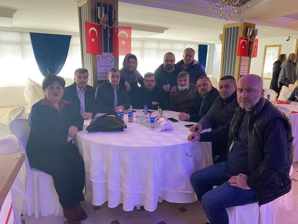 Eytadernegi's tweet photo. @Eytader_SKinali @EytaderTknmzKlm @Akparti @RTErdogan @NumanKurtulmus @fuatoktay @fahrettinaltun @MustafaSentop @HMBakanligi @ailevecalisma @vedatbilgn @Sosyalpolitika3 @Hayati_Yazici @erkankandemir @drbetulsayan @nurettincanikli @jsarieroglu @leylasahinusta @selvacam @nacibostanci @mehmedmus @turanbulent @AvOzlemZengin @akbasogluemin @avcahitozkan @tbmmakpartigrup @AvHalilFirat @avabdullahguler @ahmetkilic16 @recepozel32 @halisdalkilic @cihanpektas1 @TES_IS @tes_is_sendika @basiniscileri @deritekssendika @tumtis_sendika @TURKBELEDIYEIS @TGS_org_tr @Guvenlik_is @TurkHarbIsSendk @DEMIRYOLIS @tezkoopissndk @KOOPISSENDIKASI @Yolissendikasi @Kristal_Is @selulozis @TEKSIF @diskgidais @GENELMADENIS HAK diye çıktığımız yolda her kapıyı çaldık, tüm kapıların da sonuna kadar bize açık olduğunu gördük.
Çalarsan kapı açılır, anlatırsan muhatap alınırsın dedik.
Haklılığımızın verdiği bu güç ile emin adımlarla çıktığımız bu yolda. tüm mağdurlarla birlikte
#SakaryaÇalıştayındayız https://t.co/bCoYquh4nF