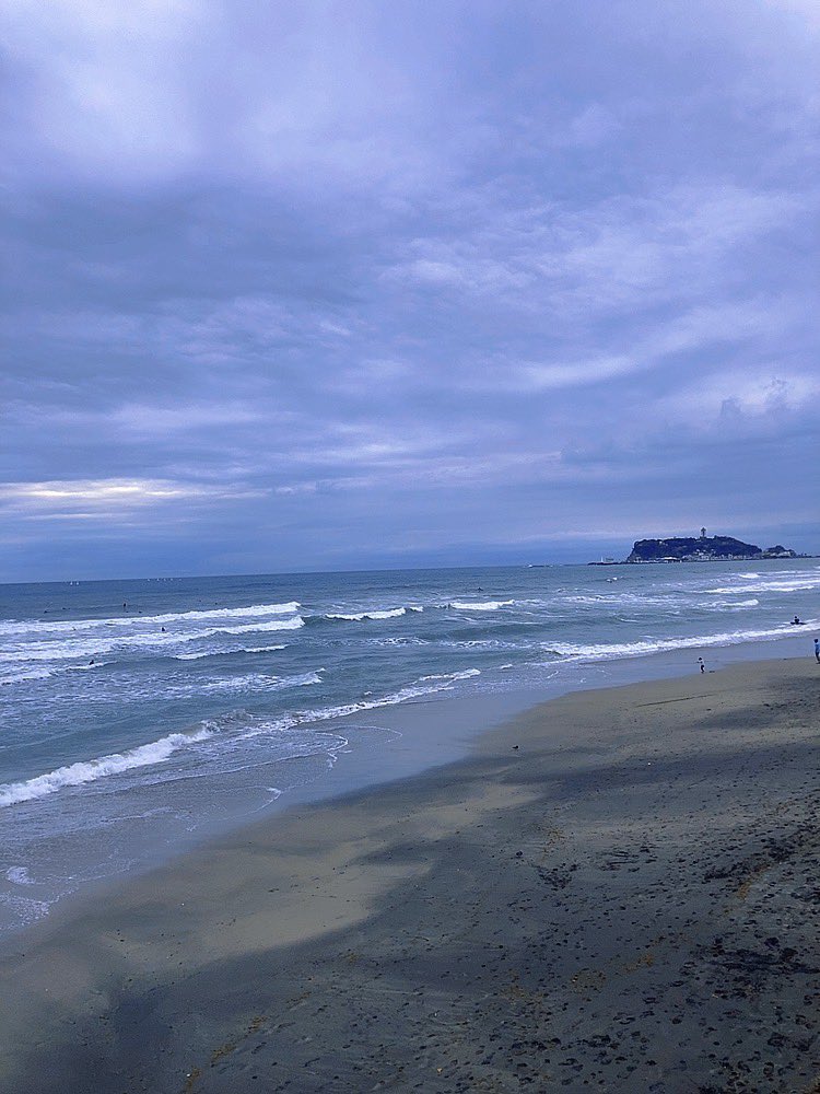 flashlpoint's tweet image. @七里が浜 への字にお邪魔しました🙏胸～肩 setはややつながり気味頭位
流れ入ってややハード💦

連休最終日　鎌倉山の桜は美しく、湘南の春のうねりに乗れた事に感謝　この時期の鎌倉の空気感がとても好きです