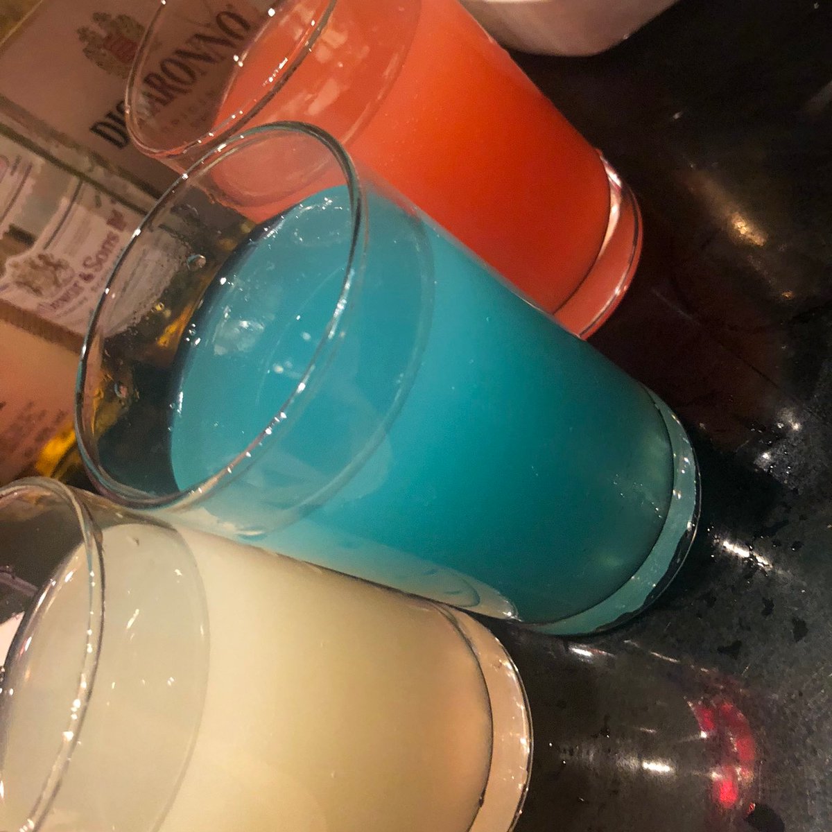 _mr_bar's tweet photo. 本日、朝まで新宿ゴールデン街CAMBIAREにいますー！
俺のこと知らない人も知ってる人も、
ゴールデン街に来たことない人もある人も、
お金がない人もある人も、
全員お待ちしてますー！！！！！！！！ https://t.co/78xNoUX3qS
