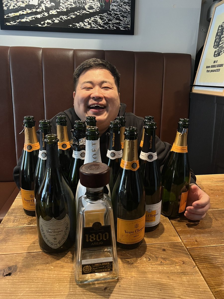昨日は birthdayトナメ参加して頂いてありがとうございました‼️
41エントリーの大盛況でした😀
その激戦の中勝ち抜いたのは、、、
🥇優勝　chrono様
🥈2位　マツザキ様
🥉3位　オカジマ様
本当におめでとうございます✨✨
たくさんのお酒やシャンパンも頂いて最高のイベントになりました🎉