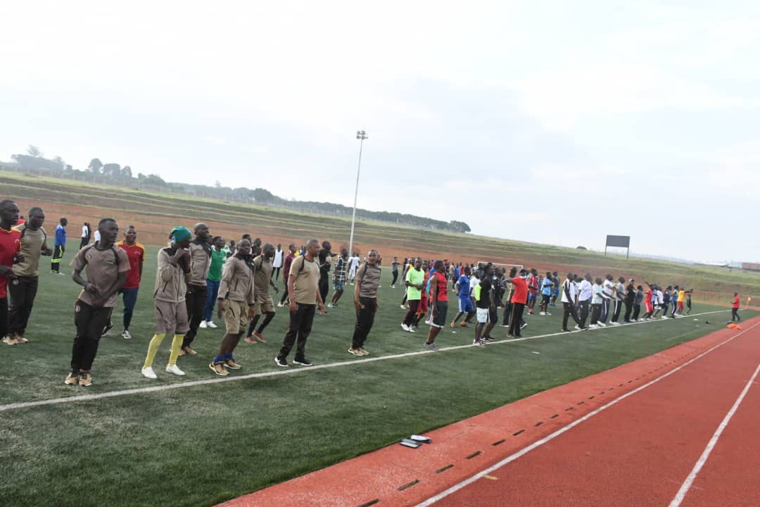 NyagatareNyc's tweet photo. Uyu munsi mu Karere ka Nyagatare hakozwe #CARFREEDAY Kandi yitabiriwe n'abaturage ndetse banapimwa indwara zitandura no gukingira #Covid 19 @NyagatareDistr @YouthCultureRW @RwandaYouth @Rwanda_Sports https://t.co/4Ks5Btvp1A