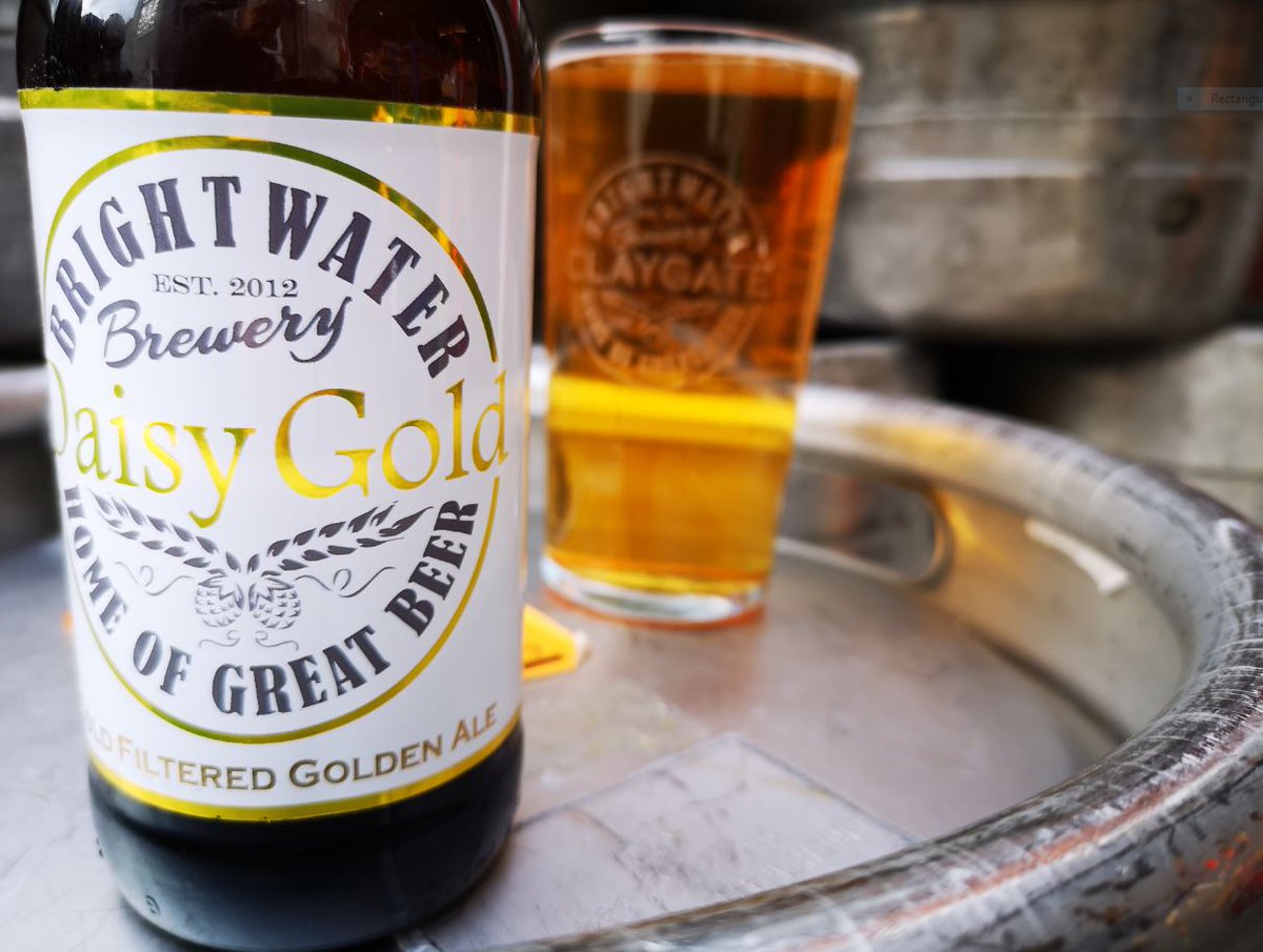SmallestPubinUK's tweet photo. It's official Mum's like beer & the great news is that #BrightwaterBrewery Platform 3 micro pub is OPEN today Mothers Day Sun 27 March so bring Mum down for a #pint or a #processco πΊππΎπ
OPEN 1.00pm - 6.00pm https://t.co/rMDEWqqlEM