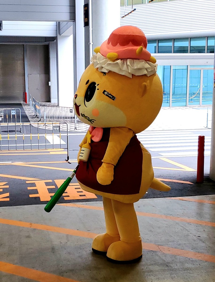 karokarotaro's tweet image. 今日は中野さんにサインもらえてラッキーだったしモーターサイクルショーなのに色々動物いた気がするww

本日の走行距離95km、18.2km/Lでございました。お疲れ様でした🙇

#モーターサイクルショー
#ちぃたん☆  #MCS2022