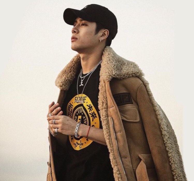 chartsjackson's tweet photo. Papillon hits 26 million streams on Spotify, Jackson’s 7th song to do so https://t.co/nDLVN0UIj6