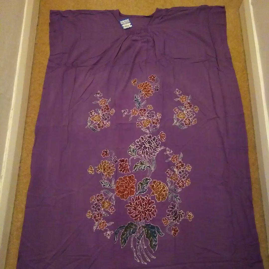 UKProResilience's tweet photo. Beautiful presents from our friends @UGMYogyakarta @cpmhugm @DianaSetiyawati @LeedsPsyc #TheBigPicture https://t.co/QTRQLVq6eK