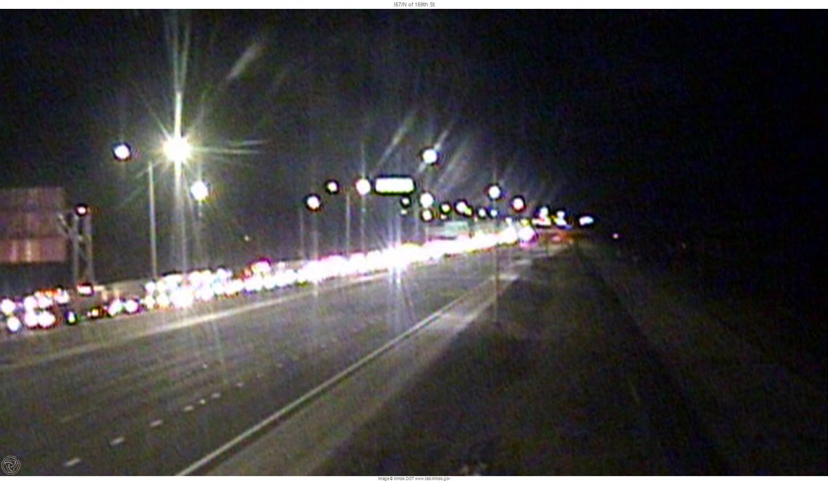 WBBM1059Traffic's tweet photo. The @vizzion cam shows the line of headlights on IB I-57 near 159th, which is stopped to the #TriStateTollway due to roadwork and intermittent full stops.
#ChicagoTraffic
@WBBMNewsradio https://t.co/PuLaqRxXJb