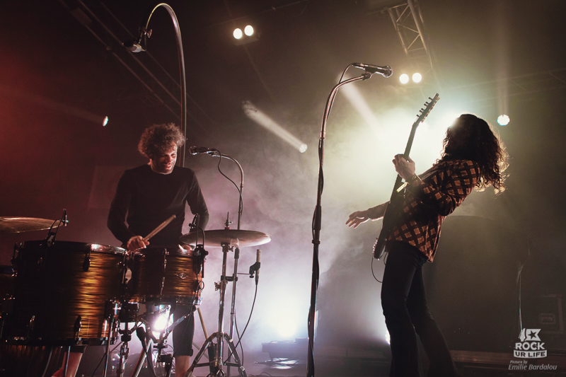 RockUrLifeNET's tweet photo. #LiveReport : Jeudi 24 mars, @ouifm organisait une soirée spéciale au @CabaretSauvage avec #GaetanRoussel, @skiptheuse_off et #KOKOMO. @RockUrLifeNET y était.
par @CorentinVil et #EmilieBardalou

➡️ https://t.co/zEQttb8LGN

#SkipTheUse #OUIFM #OUIFMLive #RockUrLife https://t.co/KUs89H1Yuq