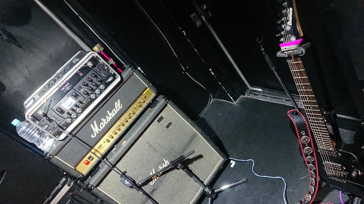 Milla_Guitar's tweet photo. よろしくお願いします‼️

guitar ⇸ ジルドレ

サポート、作曲や御依頼はDMよりお待ちしております。

#guitar #ギター #band #バンド 
#Ibanez #7弦 #LINE6 
#V系 #metal #メタル #派手髪 https://t.co/xHw40EhrmW